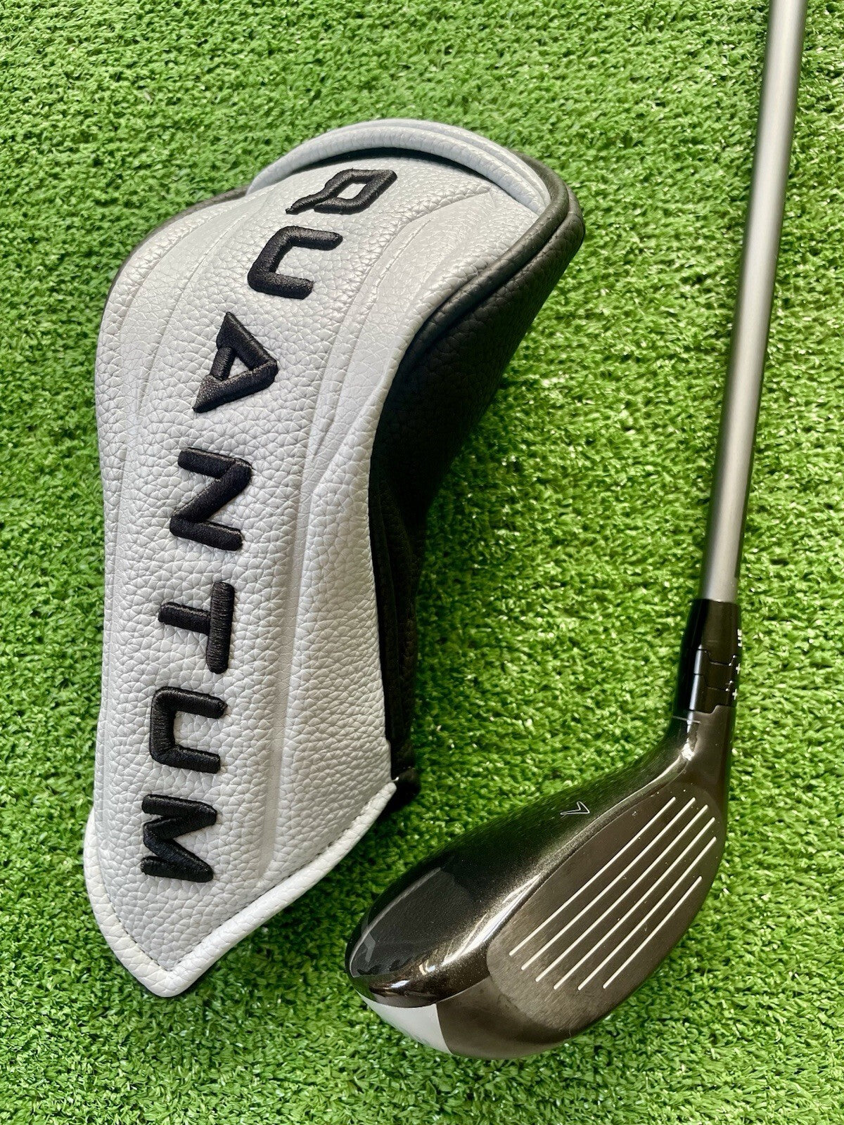 Callaway Quantum Max Hybrid 4 Rescue 4H Regular Flex Right Handed Mens Golf Club