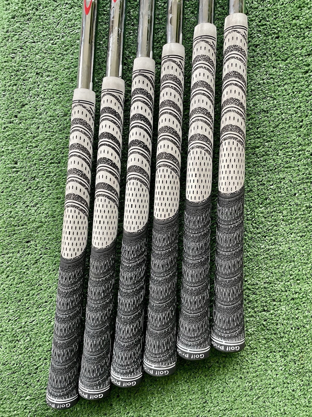 Mizuno Pro 241 Irons 5-PW Stiff Flex Right Handed Mens Golf Club Stainless Steel