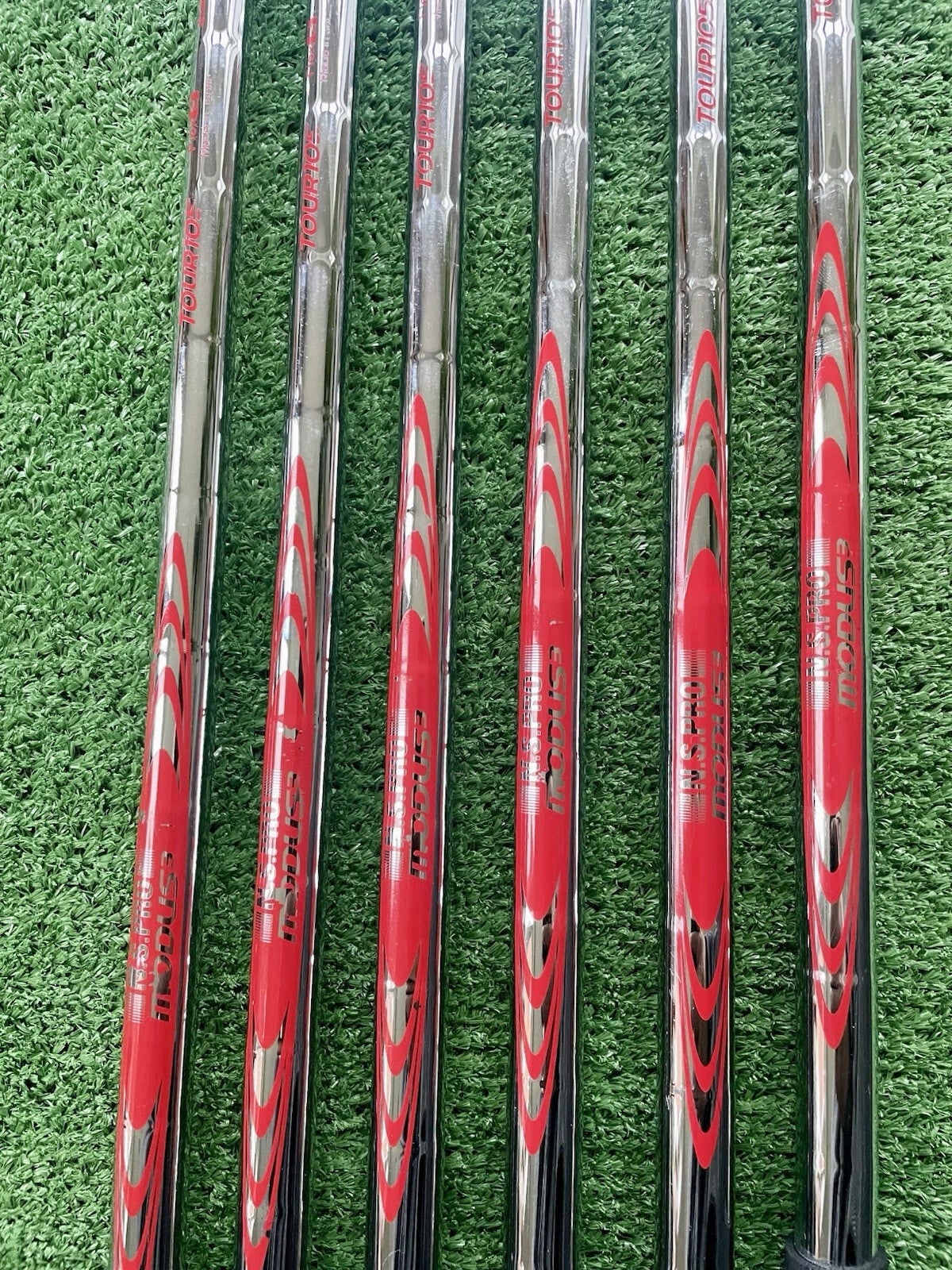 Srixon ZXi5 Forged Irons 5-PW Stiff Flex Right Handed -1/2" Mens Golf Clubs