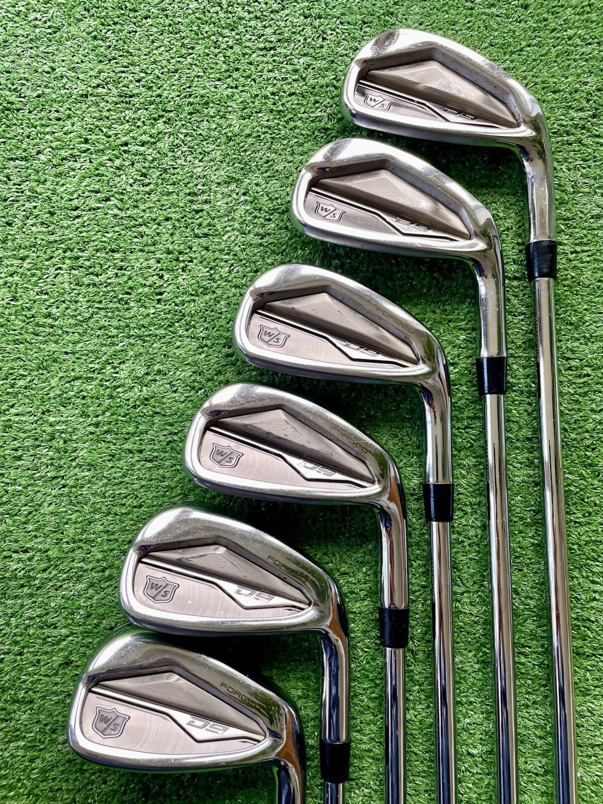 Wilson D9 Forged Irons 5-PW Regular Right Handed Mens Golf Clubs
