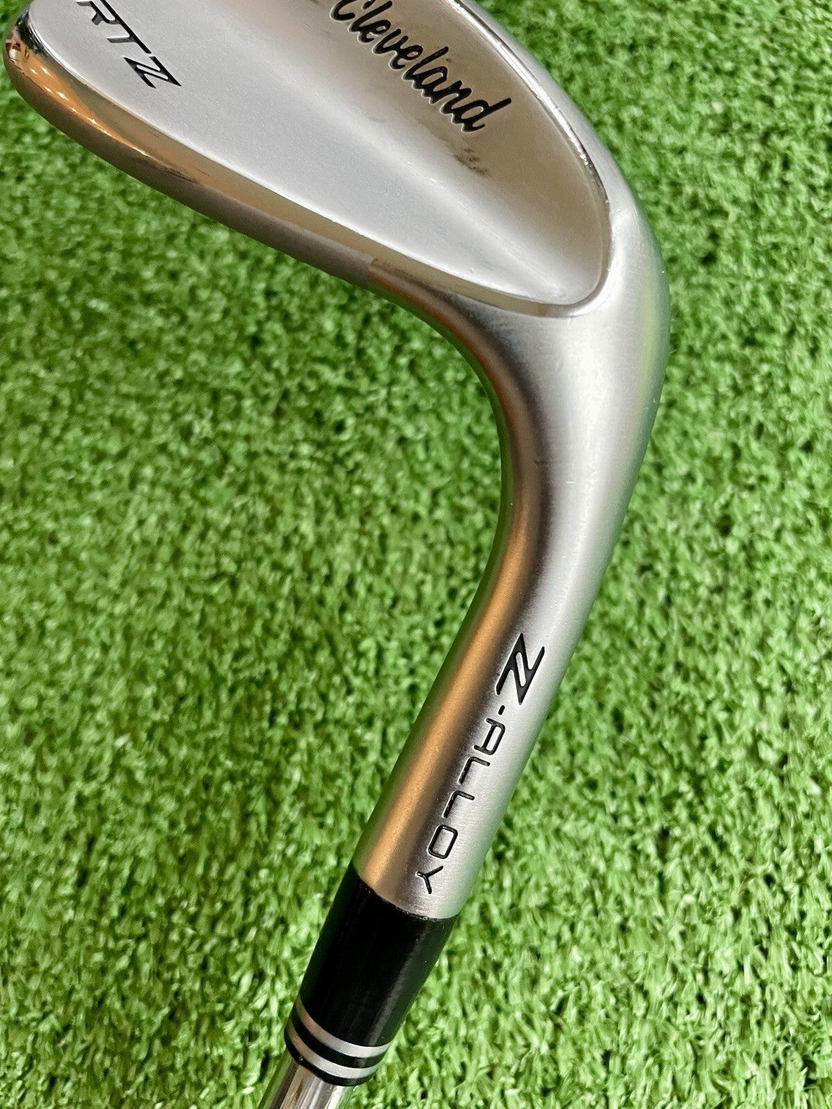 Cleveland RTZ Gap Wedge 52 Mid 10 Regular Flex Right Handed Mens Golf Club