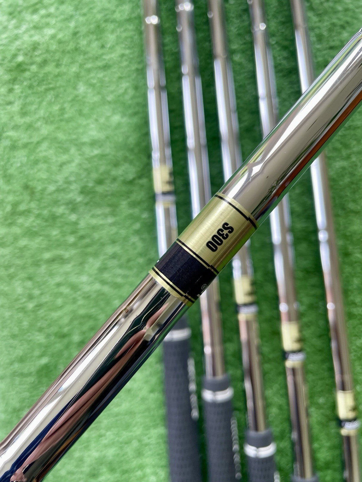 Wilson Staff Model CB  Irons 5-PW Stiff Flex Right Handed Mens Golf Clubs