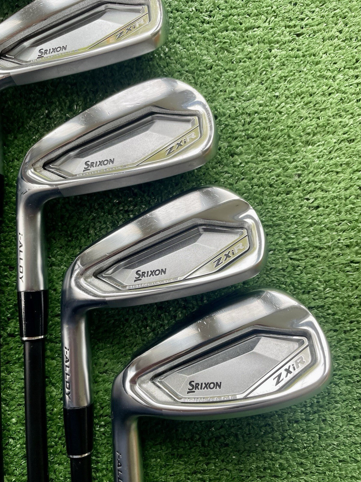 Srixon ZXiR Irons 7-PW+AW Regular Flex Graphite Left Handed Mens Golf Clubs