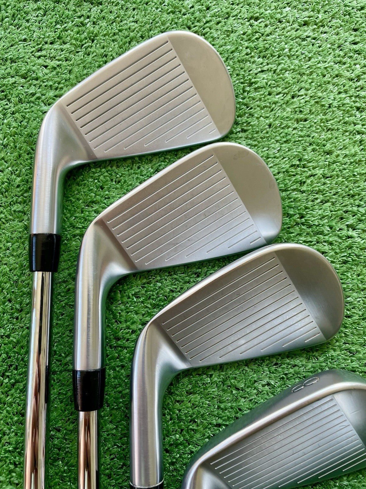 Titleist T100 Irons Current Model 5-PW Extra Stiff Flex RH Mens Golf Clubs
