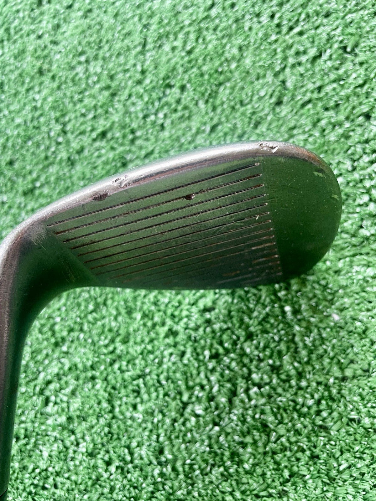 Cleveland CG11 Gap Wedge 52 Regular Flex Right Handed Mens Golf Club