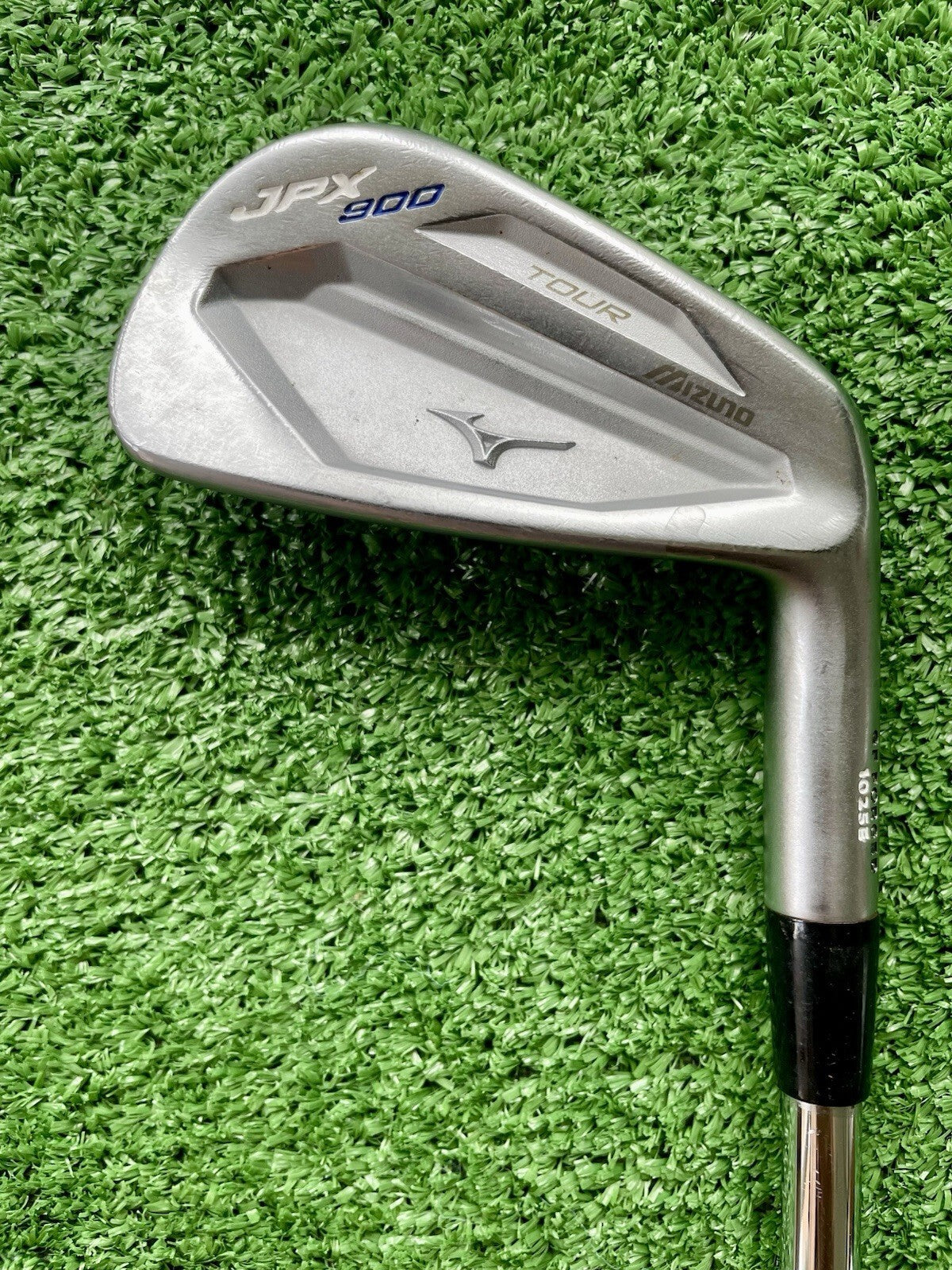 Mizuno JPX900 Tour Forged Irons 4-PW Stiff Flex Right Handed Mens Golf Clubs