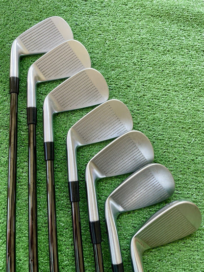 Taylormade P7CB Irons 4-PW Current Model Extra Stiff Right Hand Mens Golf Clubs
