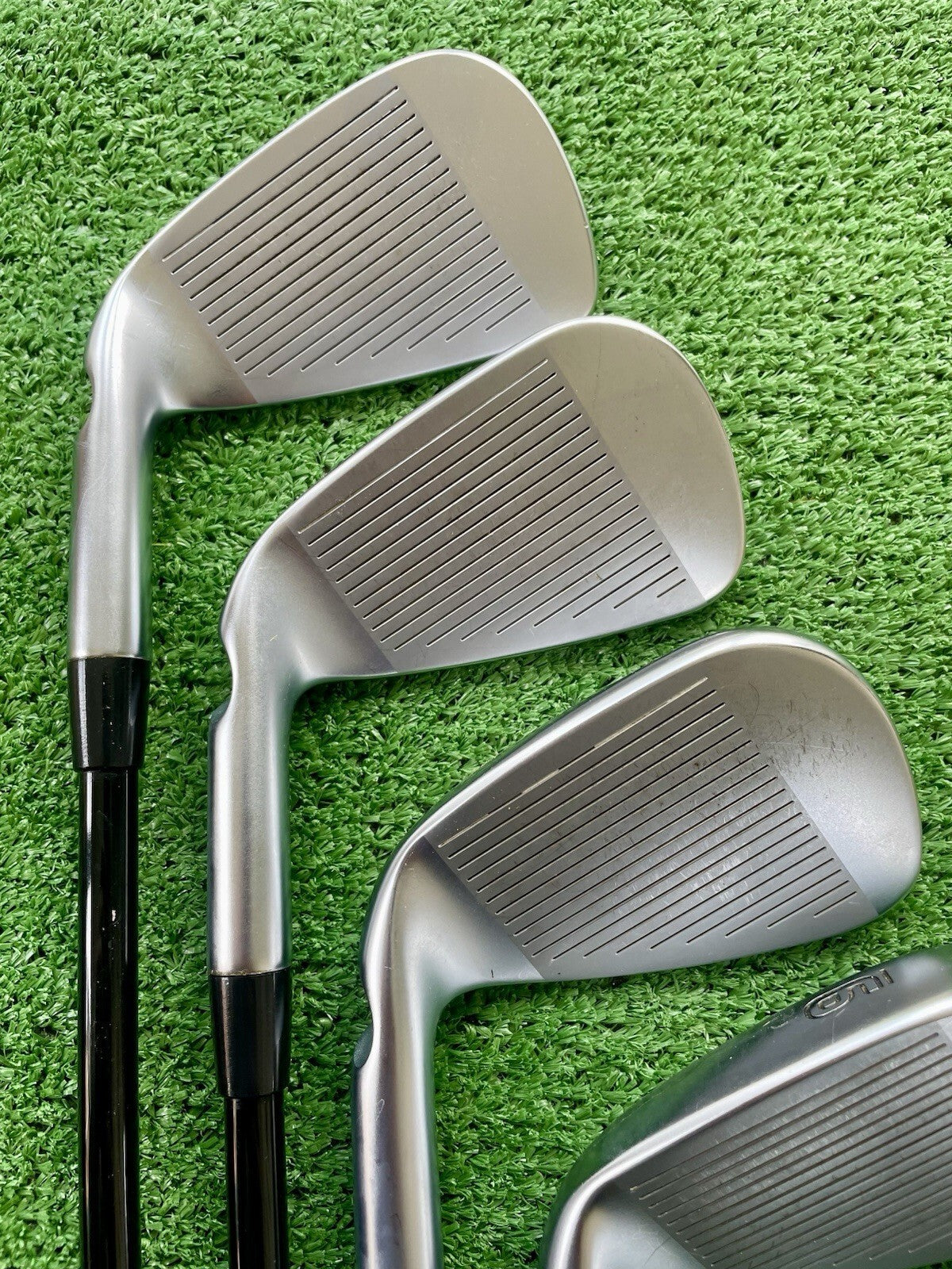 Ping i525 Forged Irons 6-PW+GW Senior Flex Graphite Right Hand Mens Golf Clubs