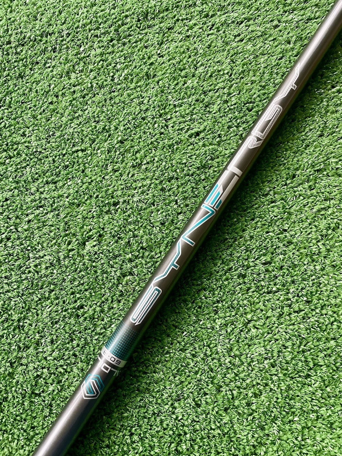 Callaway Rogue Hybrid 4 Rescue Regular Flex Right Handed Mens Golf Club