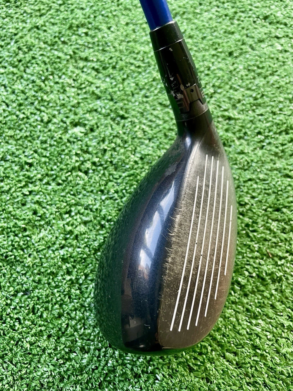 Titleist 913 Hybrid 21 Degree Rescue Regular Flex Right Handed Mens Golf Club