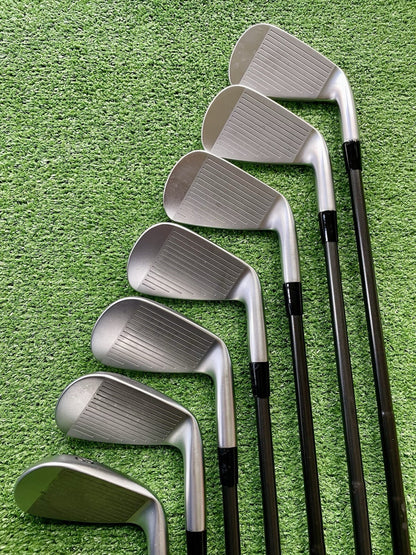 Mizuno JPX925 Forged Irons 5-PW+GW Stiff Flex Left Handed Mens Golf Clubs