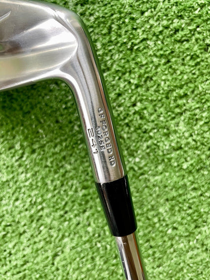 Mizuno Pro 241 Irons 5-PW Stiff Flex Right Handed Mens Golf Club Stainless Steel