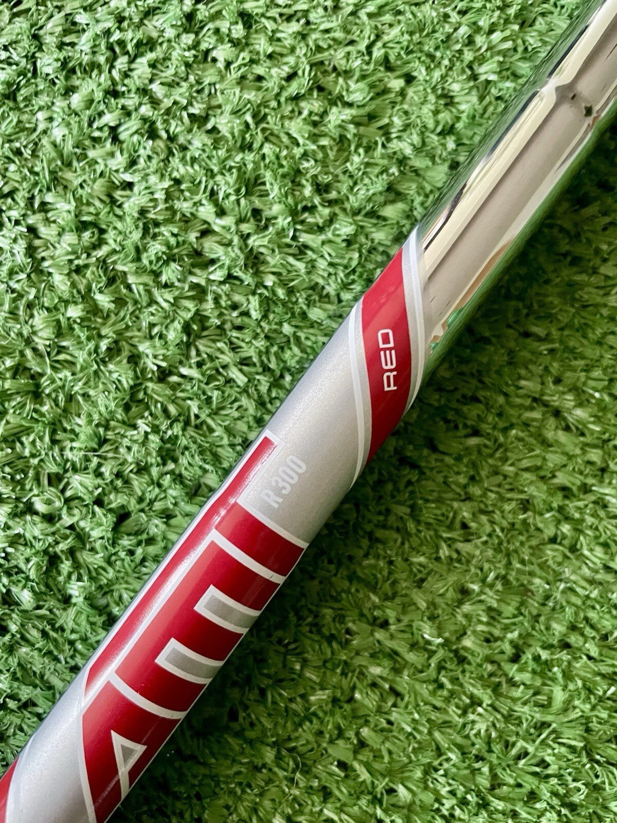 Titleist T100 4 Iron Regular Flex Right Handed Mens Golf Club