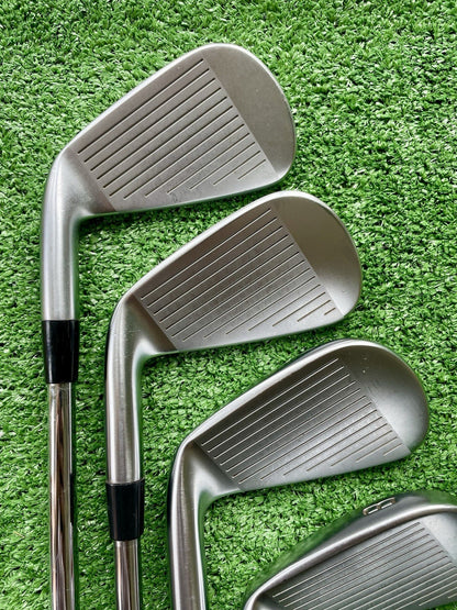 Mizuno JPX921 Forged Irons 5-PW Regular Flex Right Handed Mens Golf Clubs